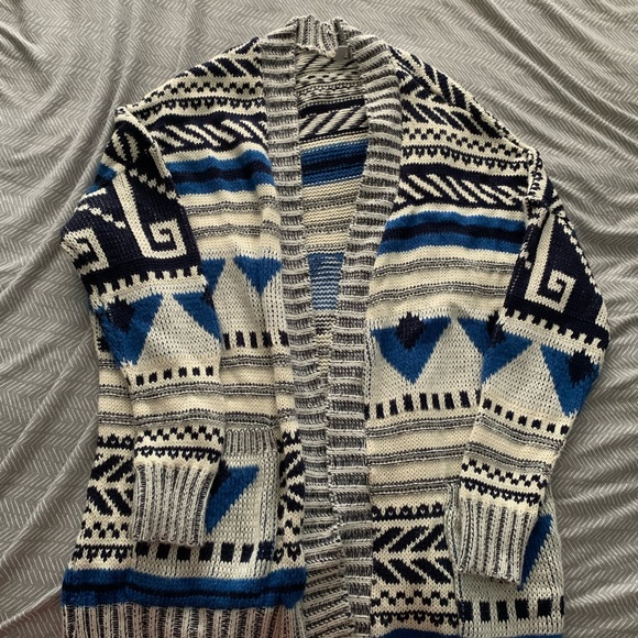 Urban Outfitters Sweaters - Urban Outfitters Thick Tribal Oversized Cardigan